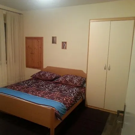 Cardo Konukevi 3*