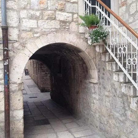 בית הארחה Cardo ספליט